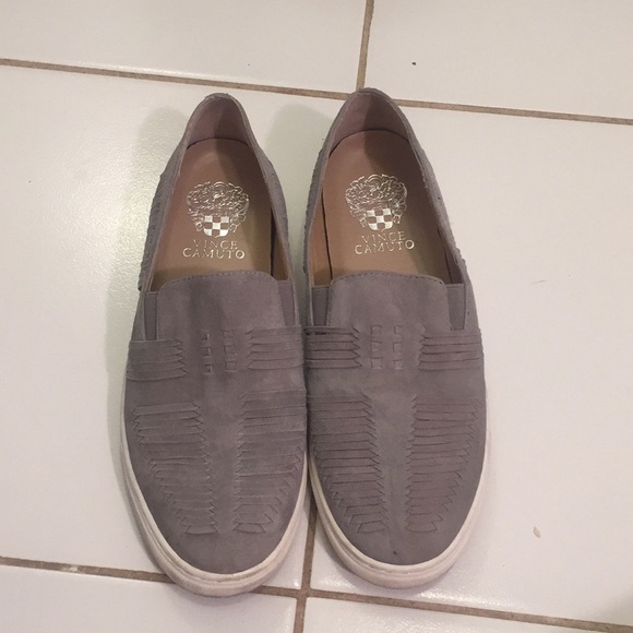 *BOGO 50%*Vince Camuto’s Beyza gray slip ons - Picture 1 of 5